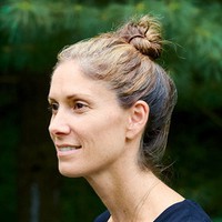 Suzanne Lenzer